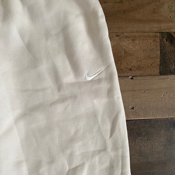 Nike Women's Sportswear Phoenix Fleece High-Waisted Oversized Sweatpants Medium - Picture 3 of 5